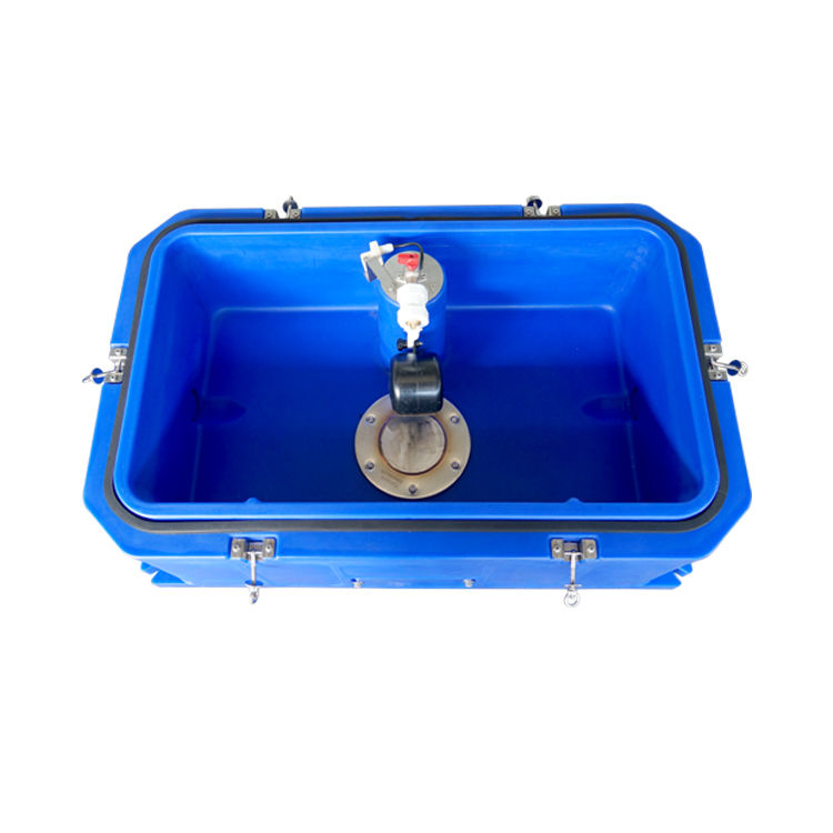 110*70*53cm/3.6*2.3*1.7 stopy. Koryto dla zwierząt szerokość 70cm/2.3 stopy. Trwałe i odpowiednie do wszystkich klimatów