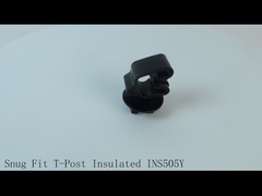 Izolatory żółtych i czarnych słupów stalowych dla ogrodzeń elektrycznych