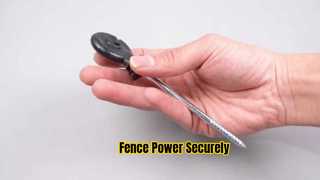 Instalowanie wysokowydajnych izolatorów wkręcanych do ogrodzenia gospodarstwa